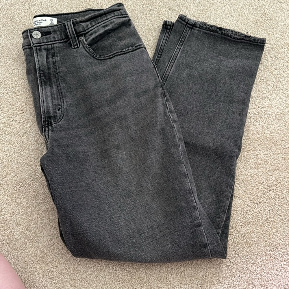 Abercrombie & Fitch The Ankle Straight Ultra High Rise